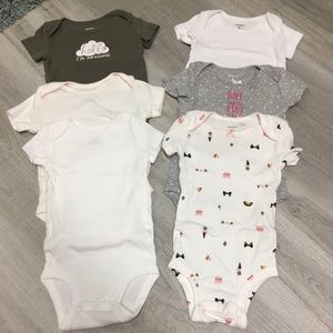 6 short sleeve onesies 6 months